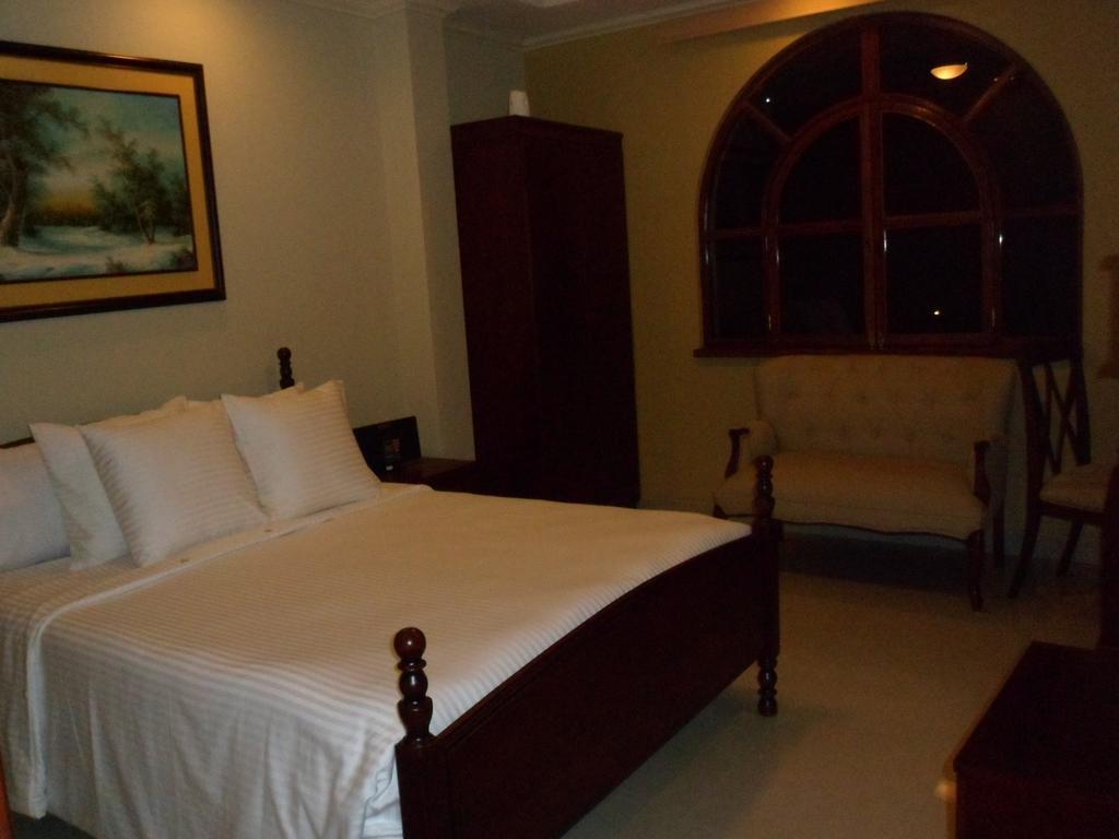 Hotel Maria Isabel Manta Rom bilde